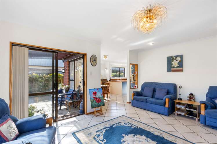 2/11 Tivoli Place Bishopdale_7