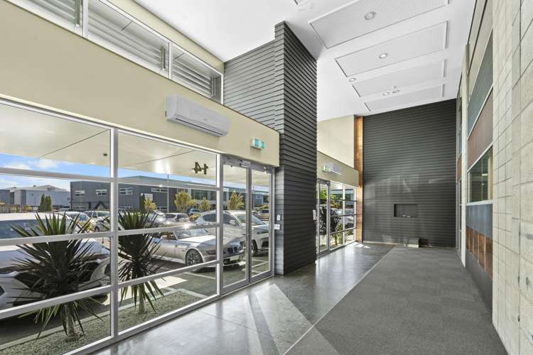 14/2 Barry Hogan Place Riccarton_4