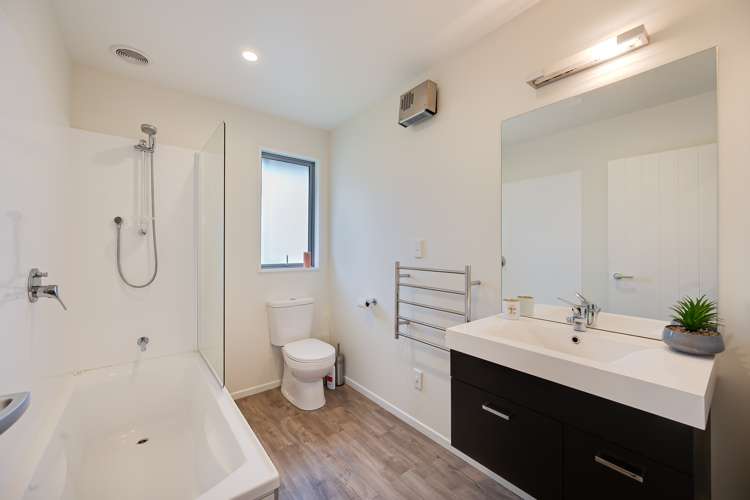 16 Oxfordshire Avenue Lower Shotover_6