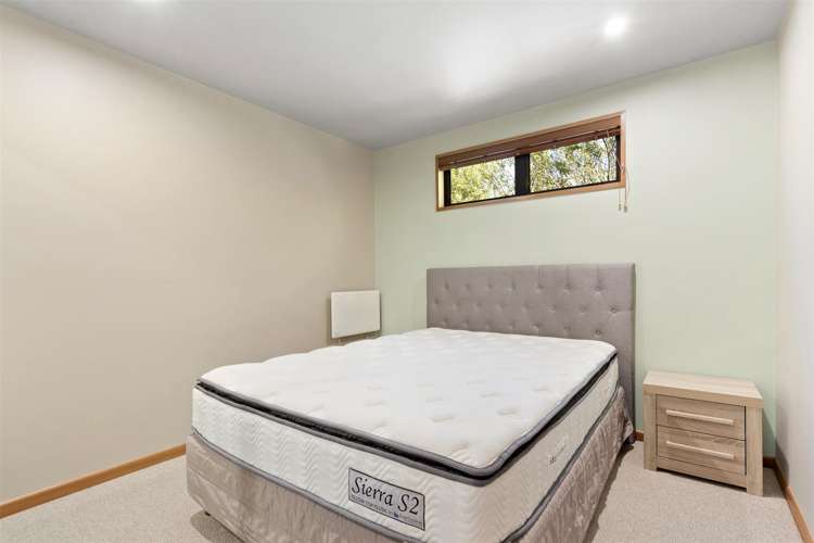 3 Caples Place Fernhill/Sunshine Bay_16