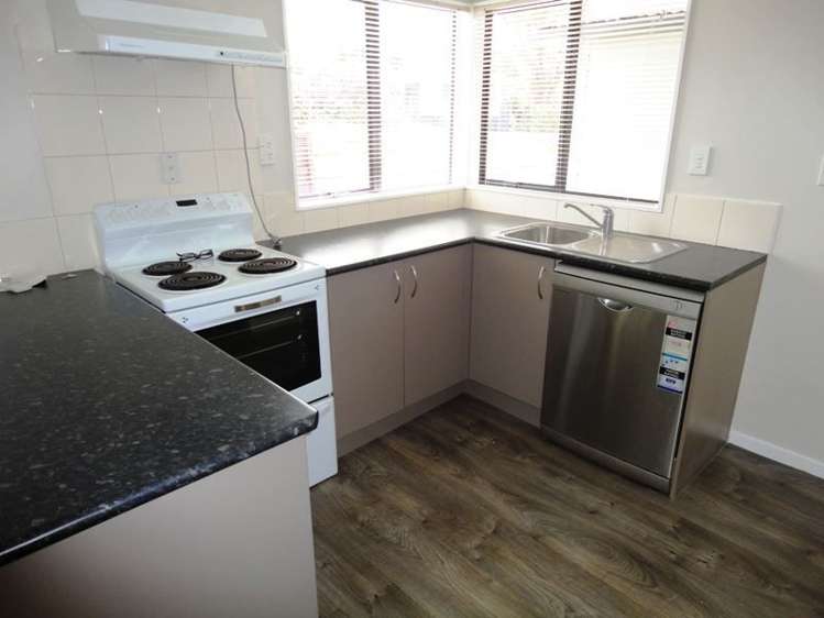 4 Seaward Place Wattle Downs_6