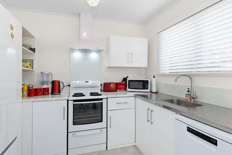 2/54 Finch Street Morningside_8