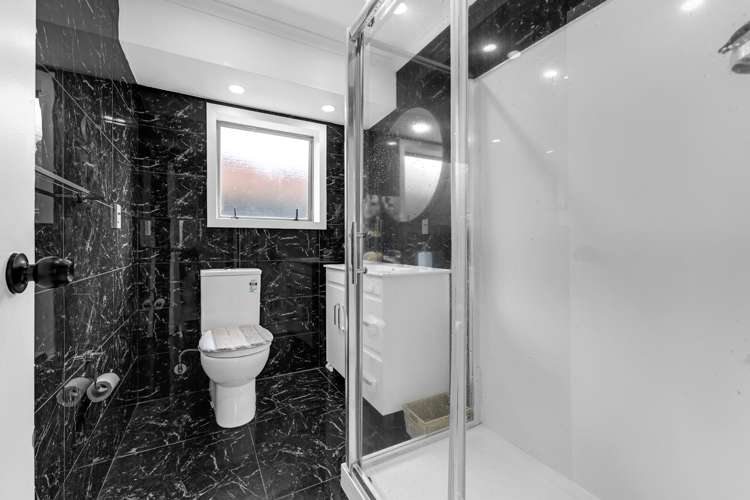 28 Robert Ross Place Clendon Park_4