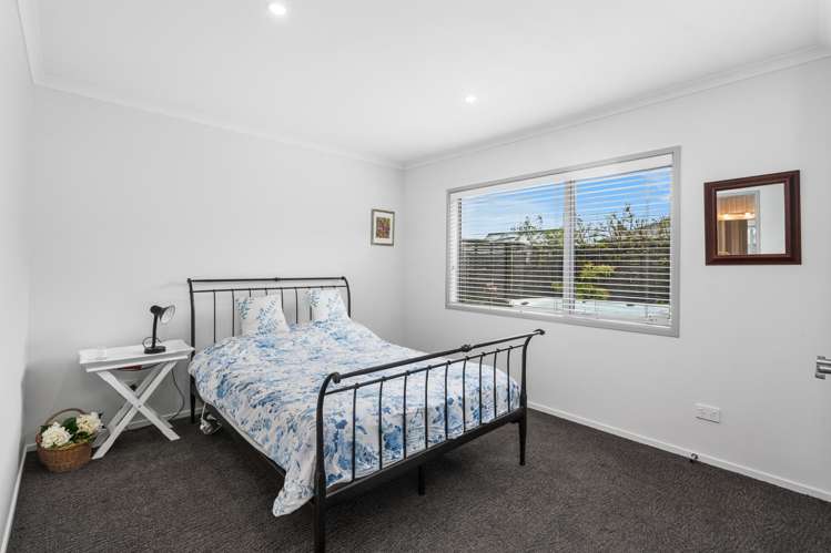 20 Sunline Avenue Lincoln_18