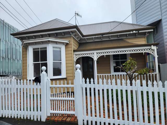 **Charming Parnell Bungalow – Prime Location**