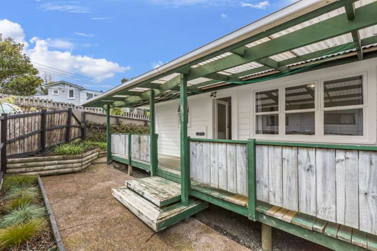 13 Matipo Road Te Atatu Peninsula_16
