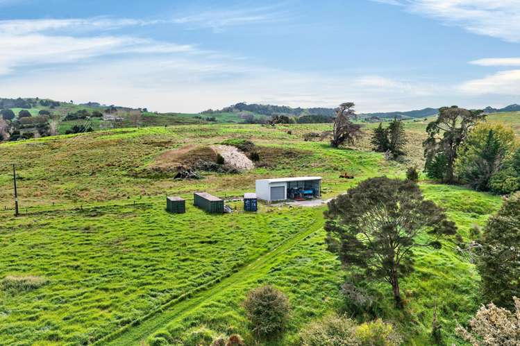 42 Ford Road Paparoa_15