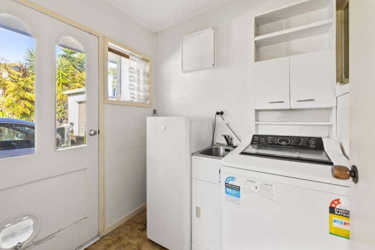 5 Batten Street Glenholme_8