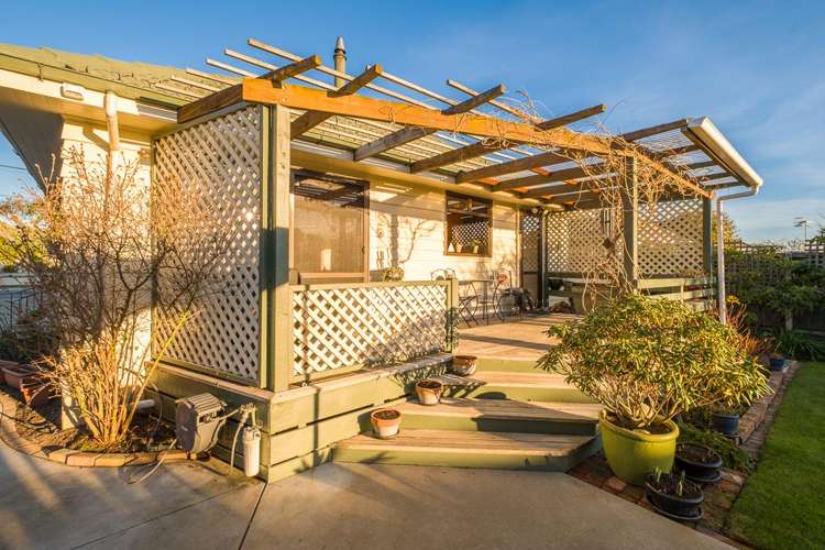 55 Frankleigh Street Somerfield_21