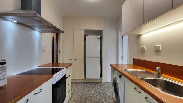 52 Old Lake Road Narrow Neck_8