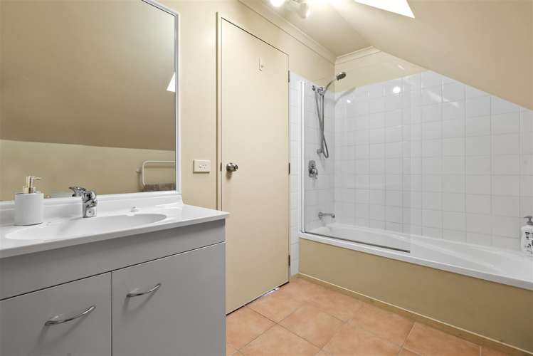 31d Chieftain Rise Goodwood Heights_12