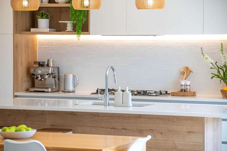 13 Surf View Crescent Red Beach_27