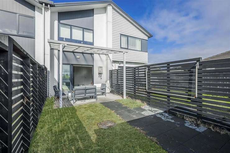 The owner of 45 Condor Place in Unsworth Heights has decided to stay in Australia for work so is selling up. Photo / Supplied