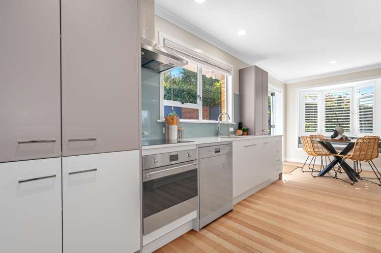 24 Warwick Place Brookfield_5