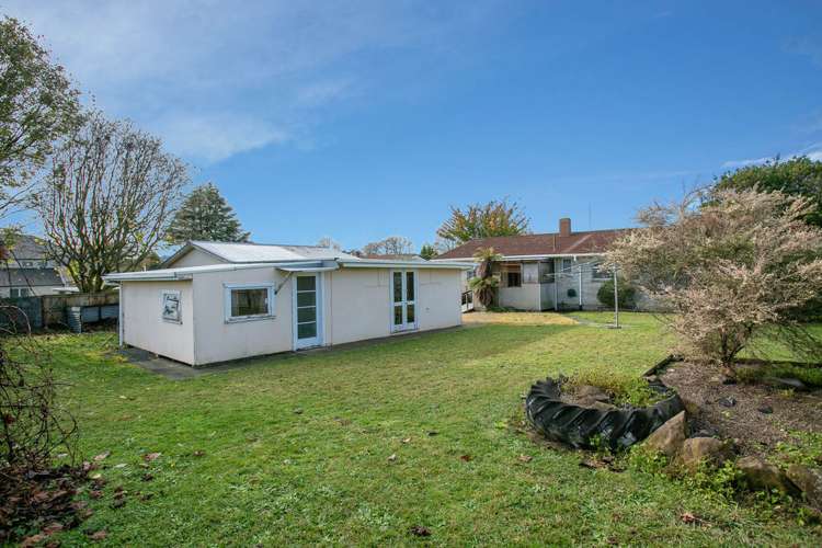 6 Hillary Place Leamington_14