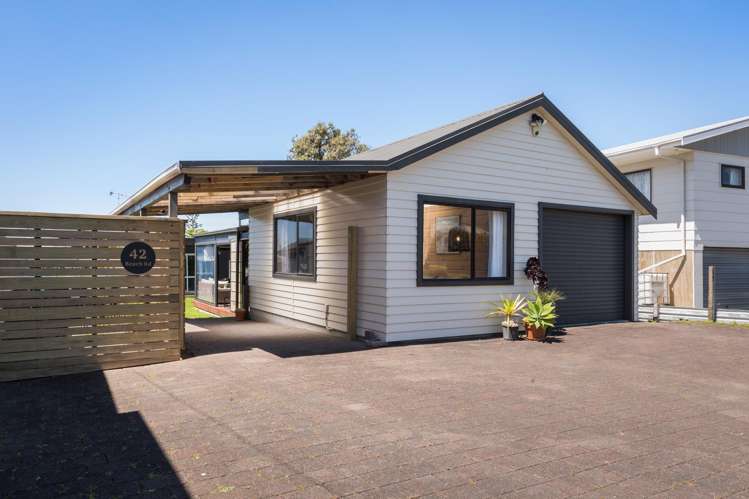 42 Beach Road Waihi Beach_19