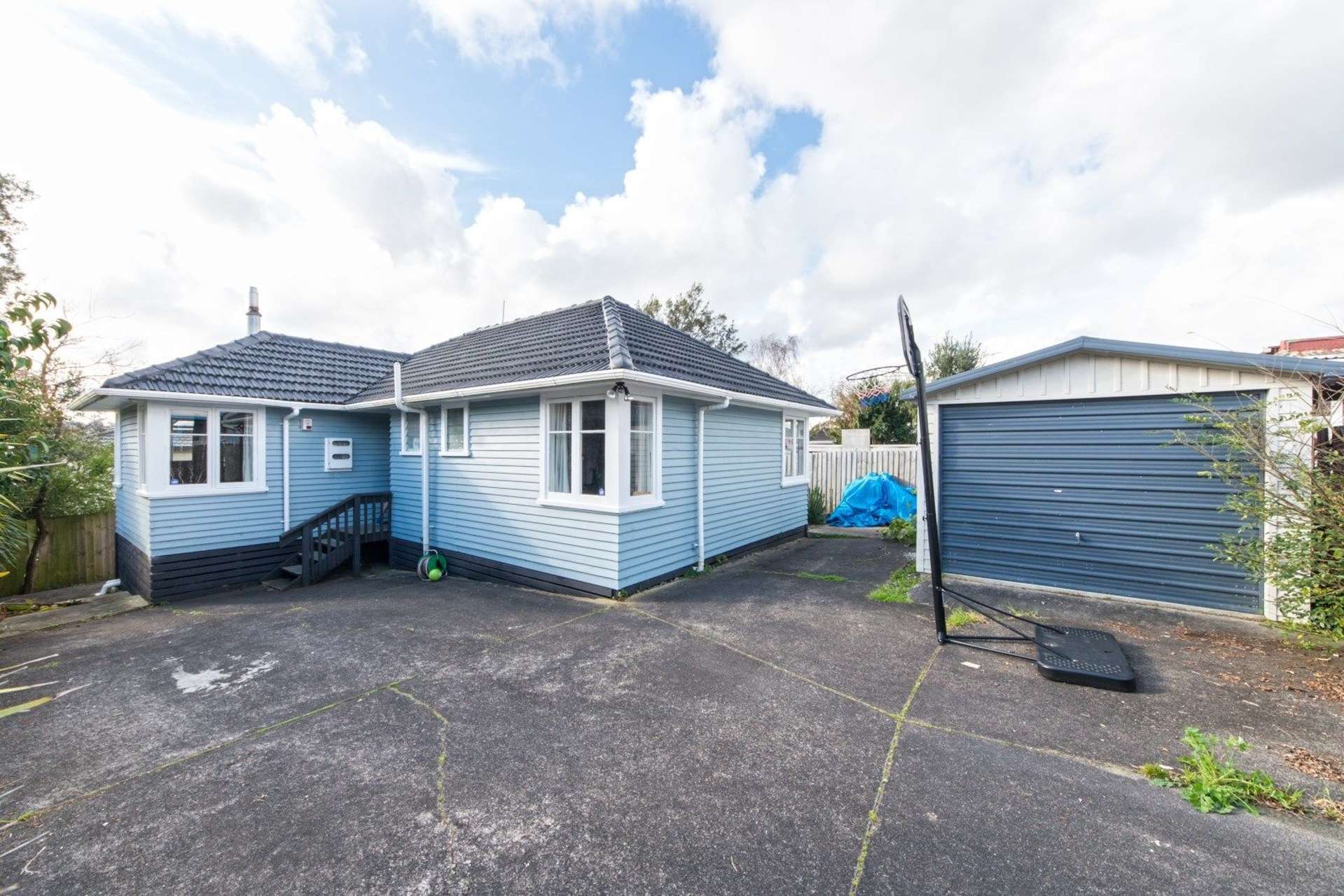 2/57 Metcalfe Road Ranui_0