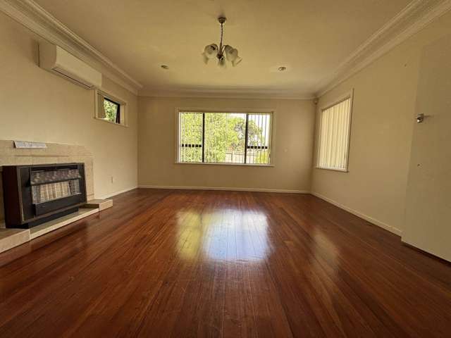 Effortless Living: Move in Ready 4 -Bedroom Home