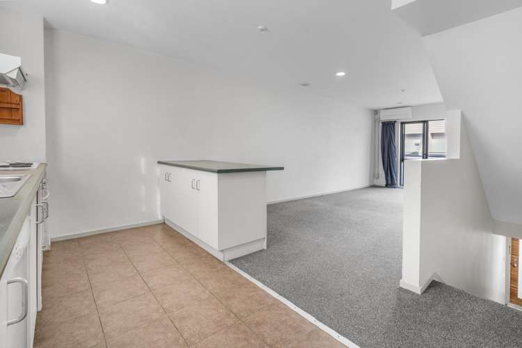 28/10 Ruru Street Eden Terrace_4