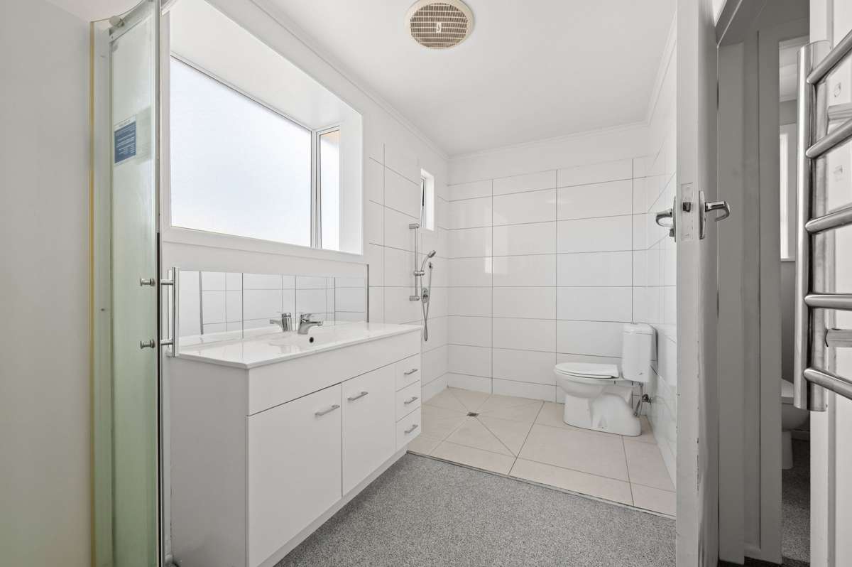 49 Tuhikaramea Road_4