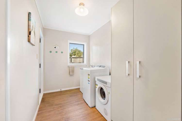 7 Patricia Place Hillpark_16