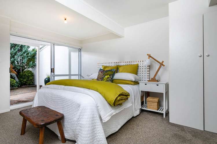 2/3 Seaview Road Milford_23