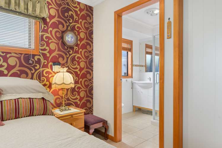 3 Wiltshire Drive Huntington_9