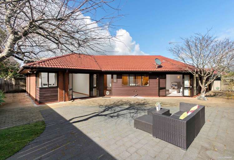 10 Dunkerron Avenue Epsom_1