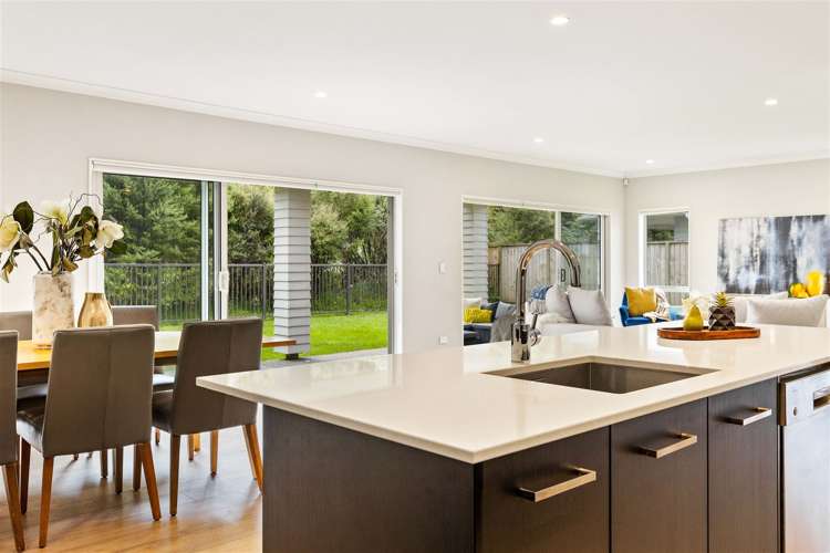 44 Crabb Fields Lane Riverhead_23