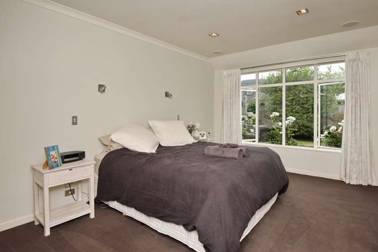 17 Springbrook Lane Northwood_7