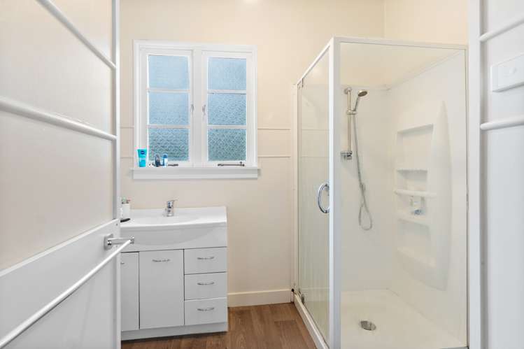 60 Cook Street Hamilton East_12