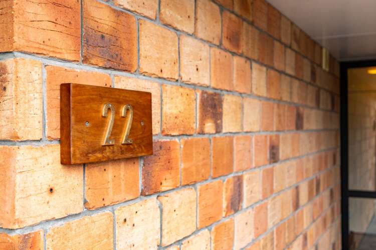 22 Paradise Point Place One Tree Point_5