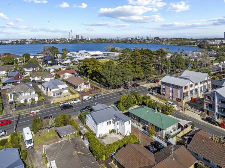 61 Shakespeare Road_2