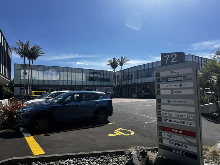 C2/72 Apollo Drive_0