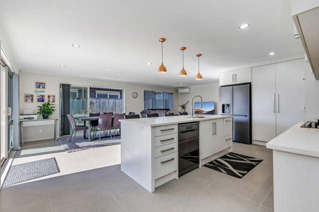 61 Turnberry Drive Wattle Downs_3