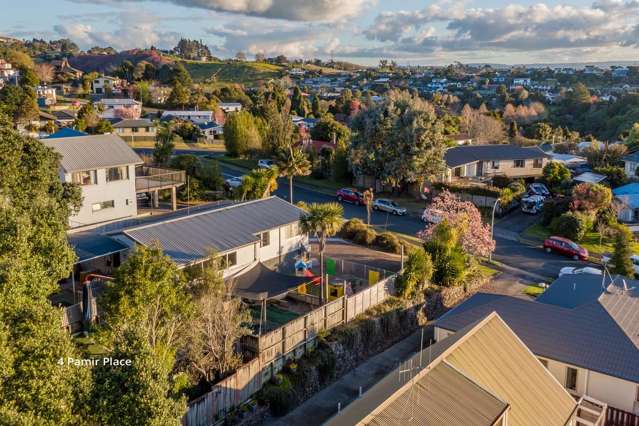 4 Pamir Place & 64 Victory Street Welcome Bay_2