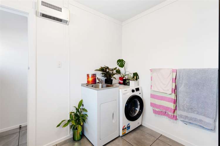 1/111 King Street Sydenham_10