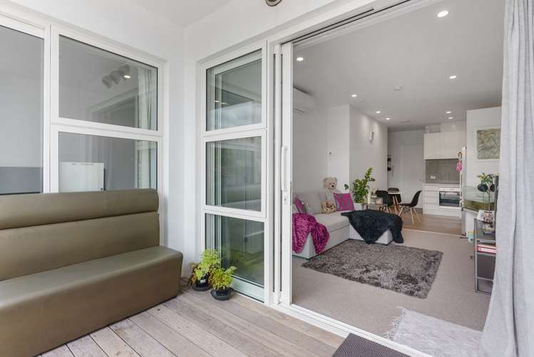 G02/26a Racecourse Parade Avondale_1