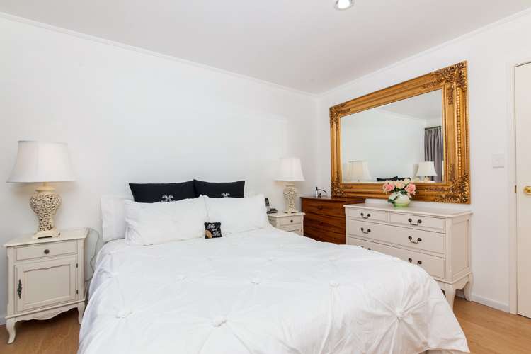 2/40 Granville Drive Massey_11