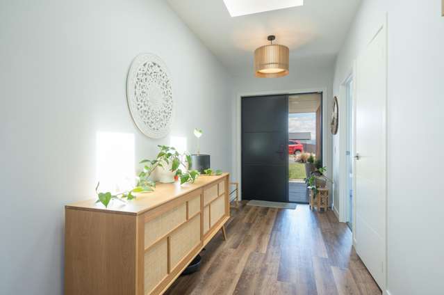 68 Katania Heights Brightwater_1