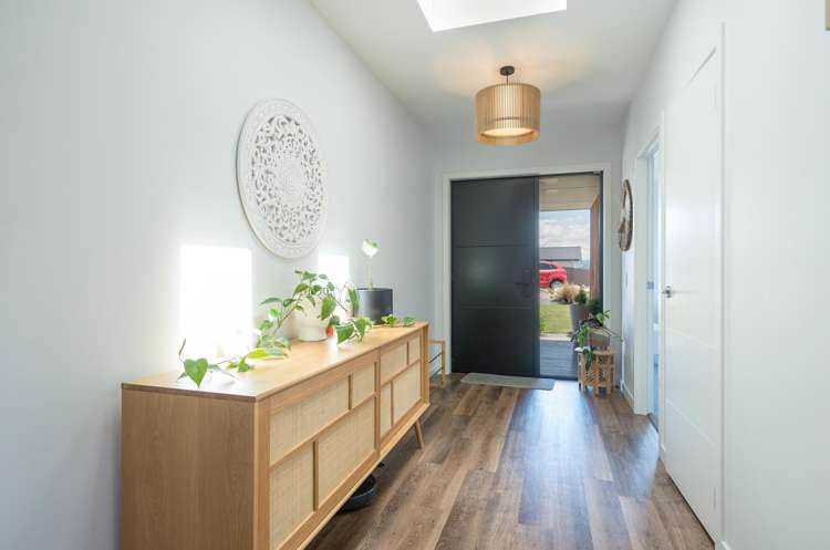 68 Katania Heights Brightwater_1