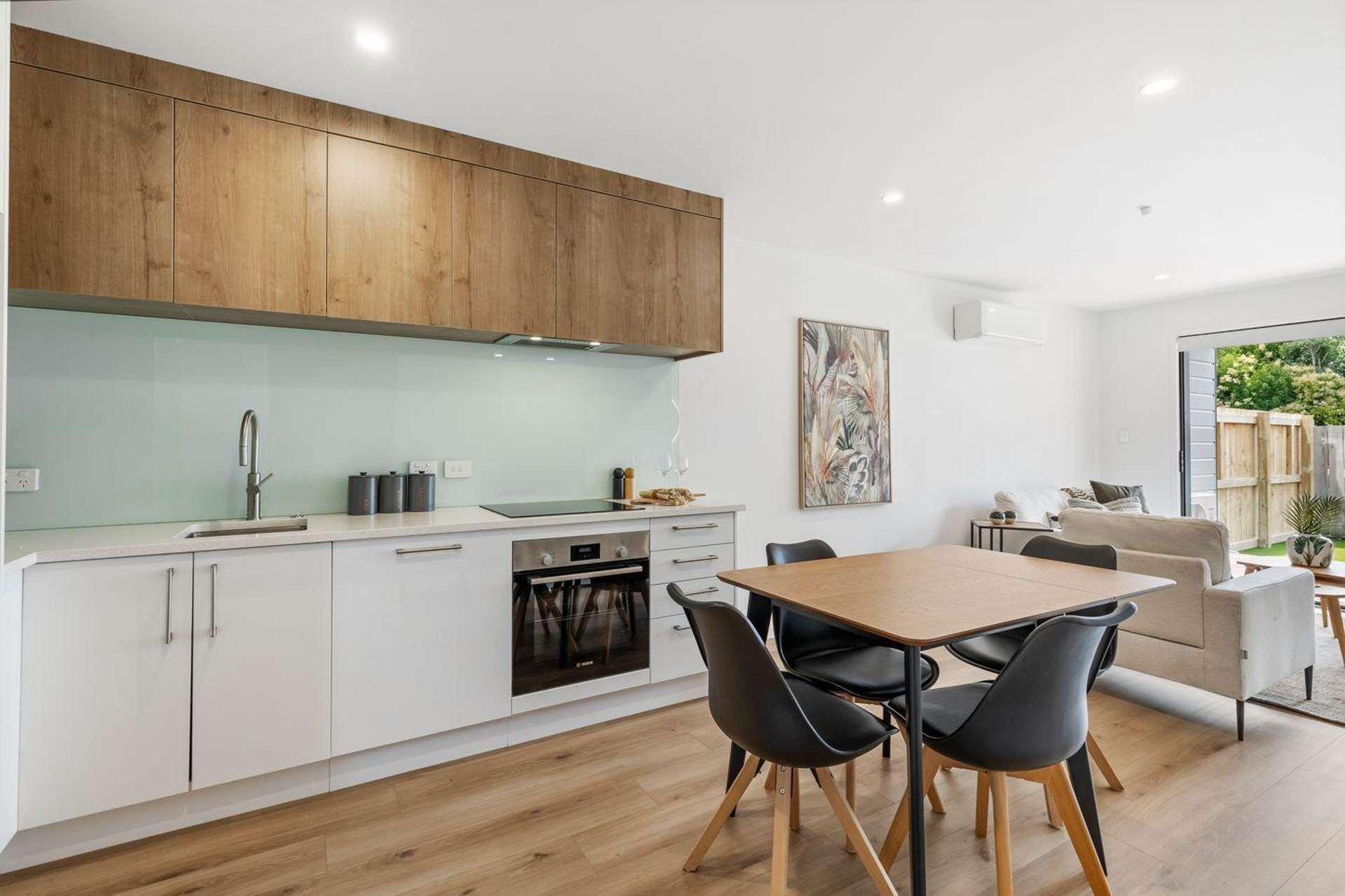 4/21 Divich Avenue Te Atatu South_0