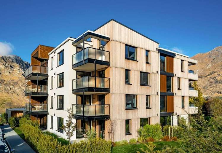 6/2 Powder Terrace Arthurs Point_7