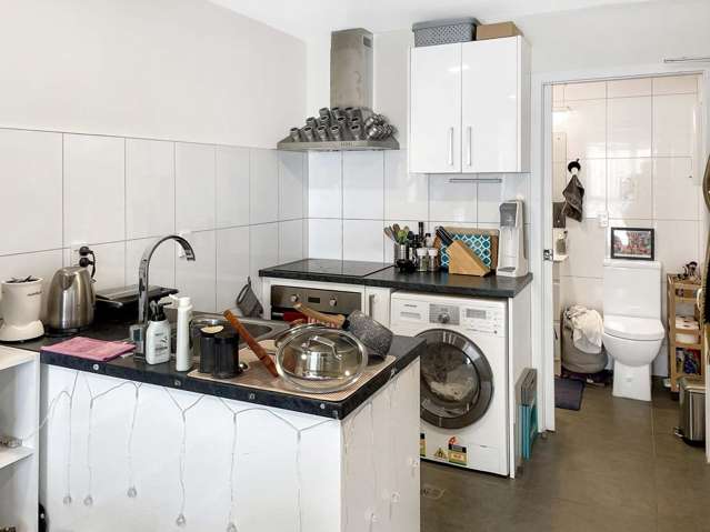 1/2 Palmer Street 2185_1