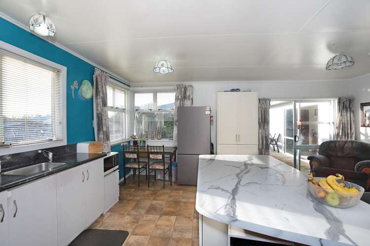 17 Collins Crescent Feilding_2