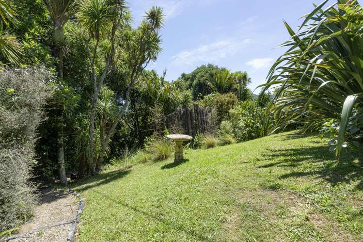 61 Garden Road Piha_7