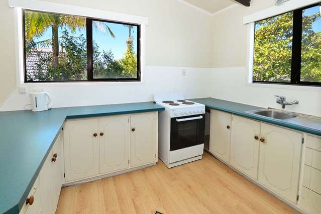 141 Vipond Road Stanmore Bay_4