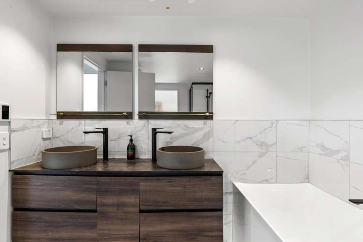 8 Elizabeth Place Kelvin Heights_18