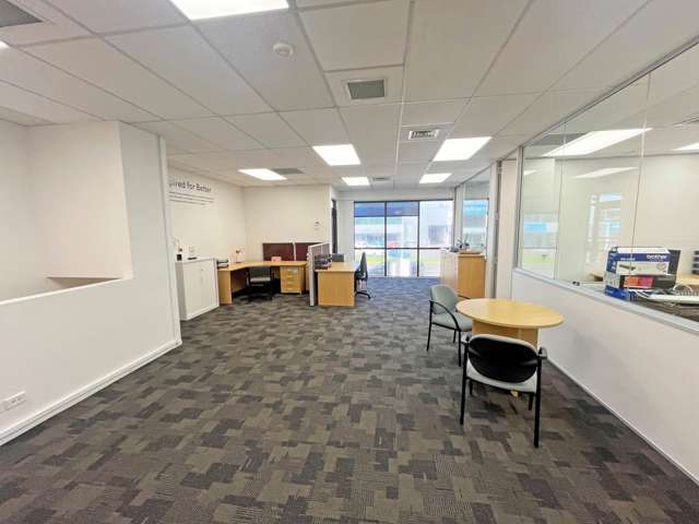 Level 1/698 Great South Road Penrose_1