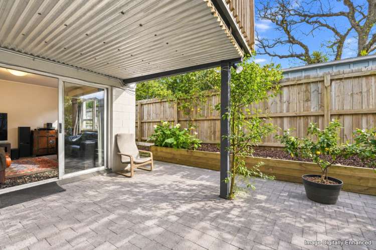 2/7 Owens Road Devonport_5